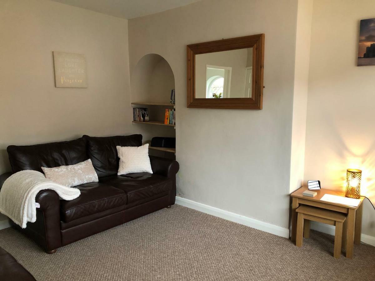 ווריק Comfortable House In Warwick מראה חיצוני תמונה